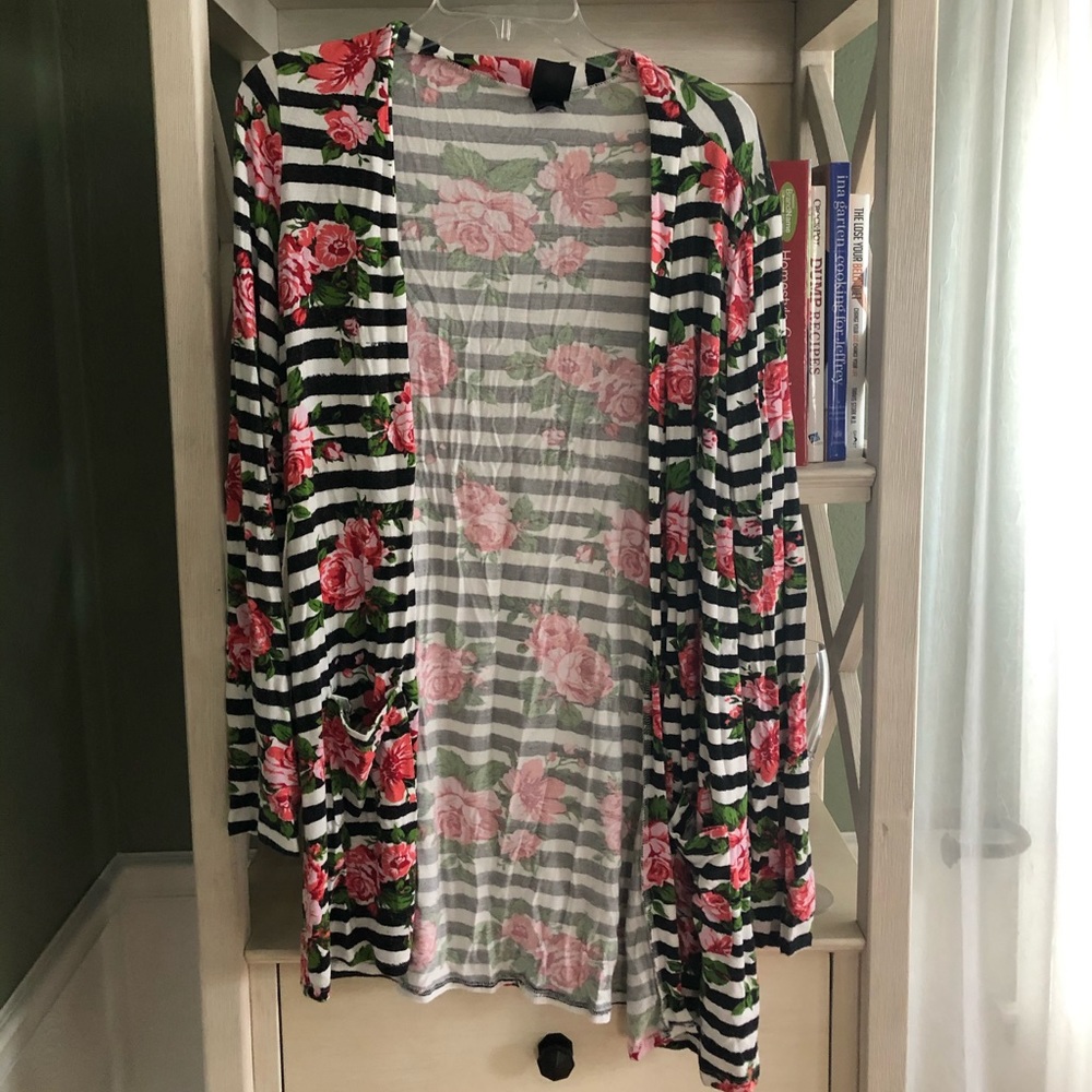 Agnes and Dora Cardigan